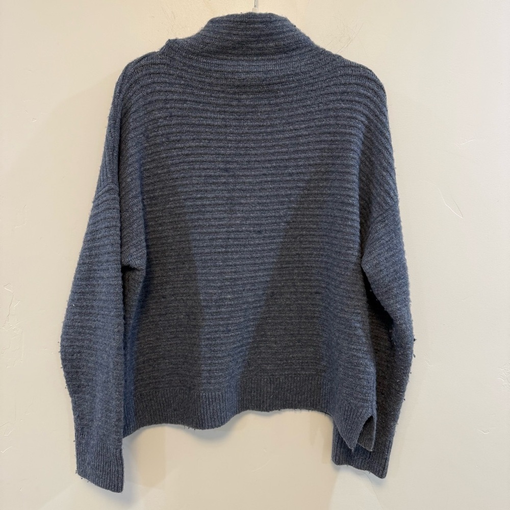 MADEWELL Belmont Mock Neck Sweater XL
Chunky Ribbed Knit Relaxed Fit blue Gray - Picture 4 of 7
